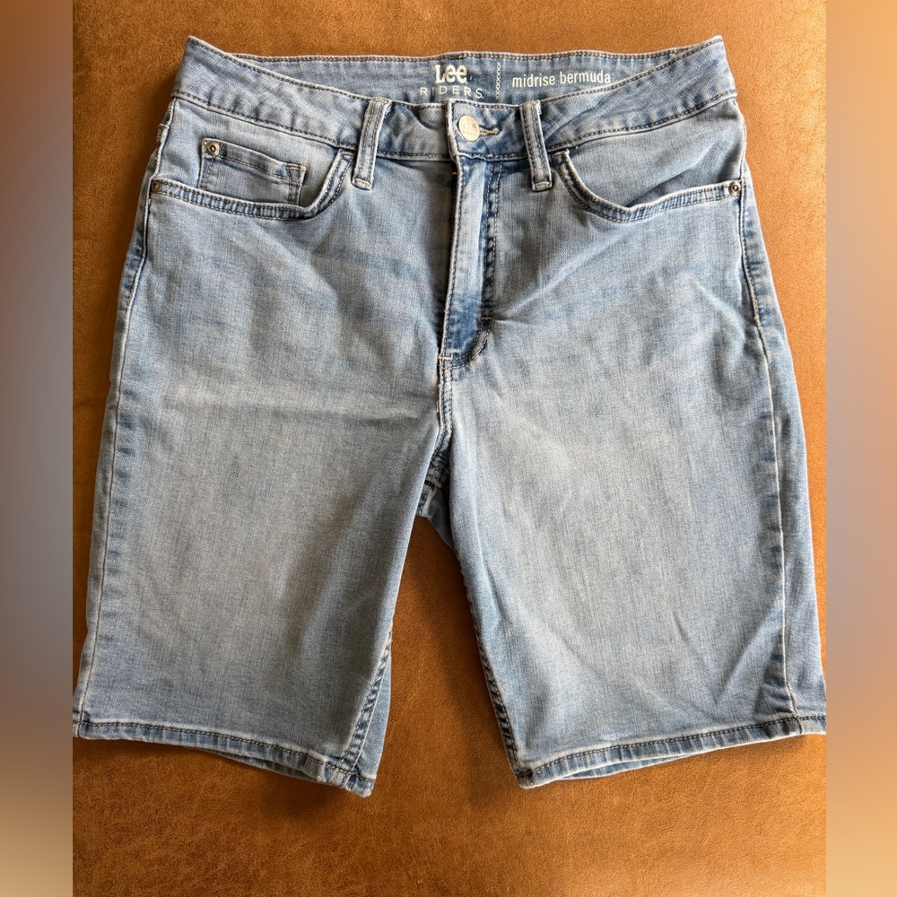 Lee Riders Mid Rise Bermuda Denim Shorts Light Wash